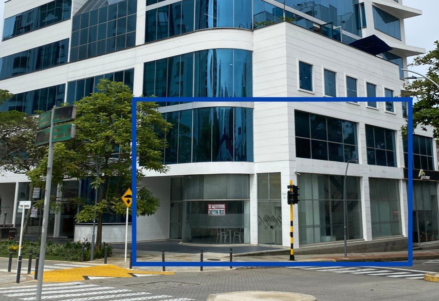 local edificio fenix